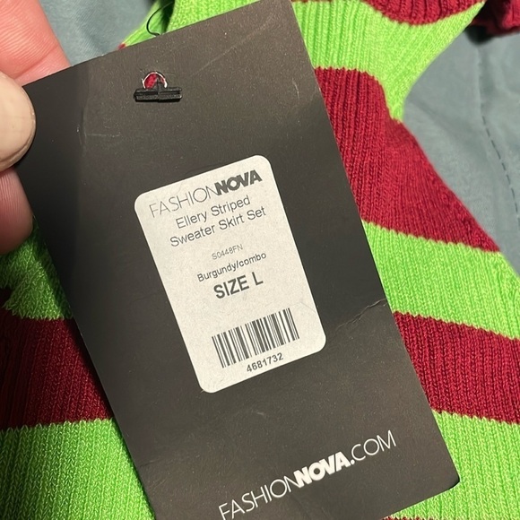 Retro Striped Halter Top Green Maroon Tank Rib High Neck NWT Fashion Nova Mod - Picture 7 of 9